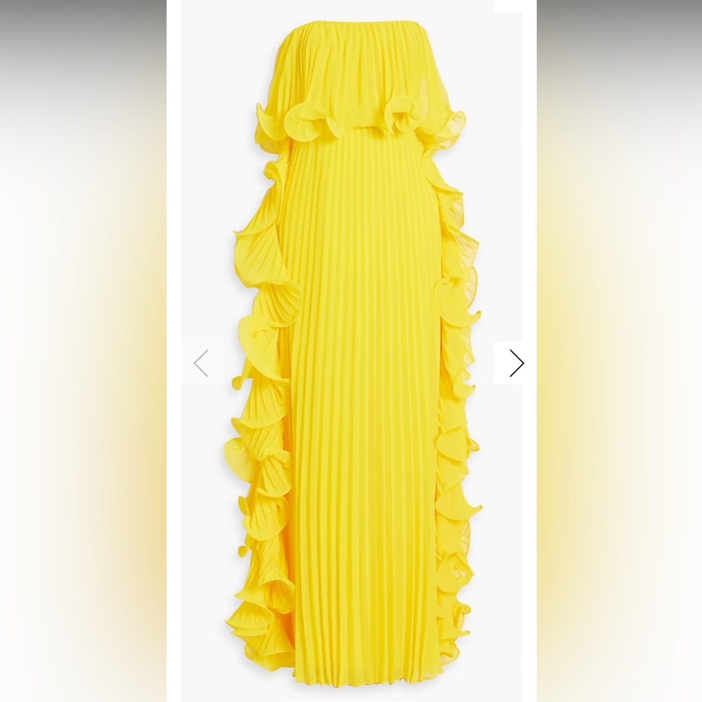 BADGLEY MISCHKA
Strapless ruffled plissé-chiffon gown
Size 6
Worn once